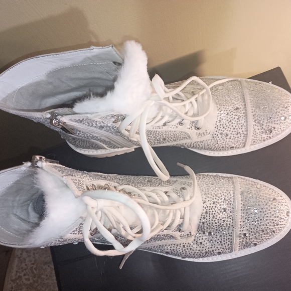 Jessica Simpson Rhinestone White Cargo Boots - Picture 8 of 11